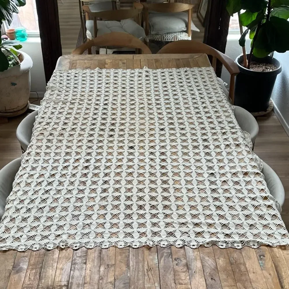 Vtg Crochet Handmade Table Topper Or Dresser Scarf White 59